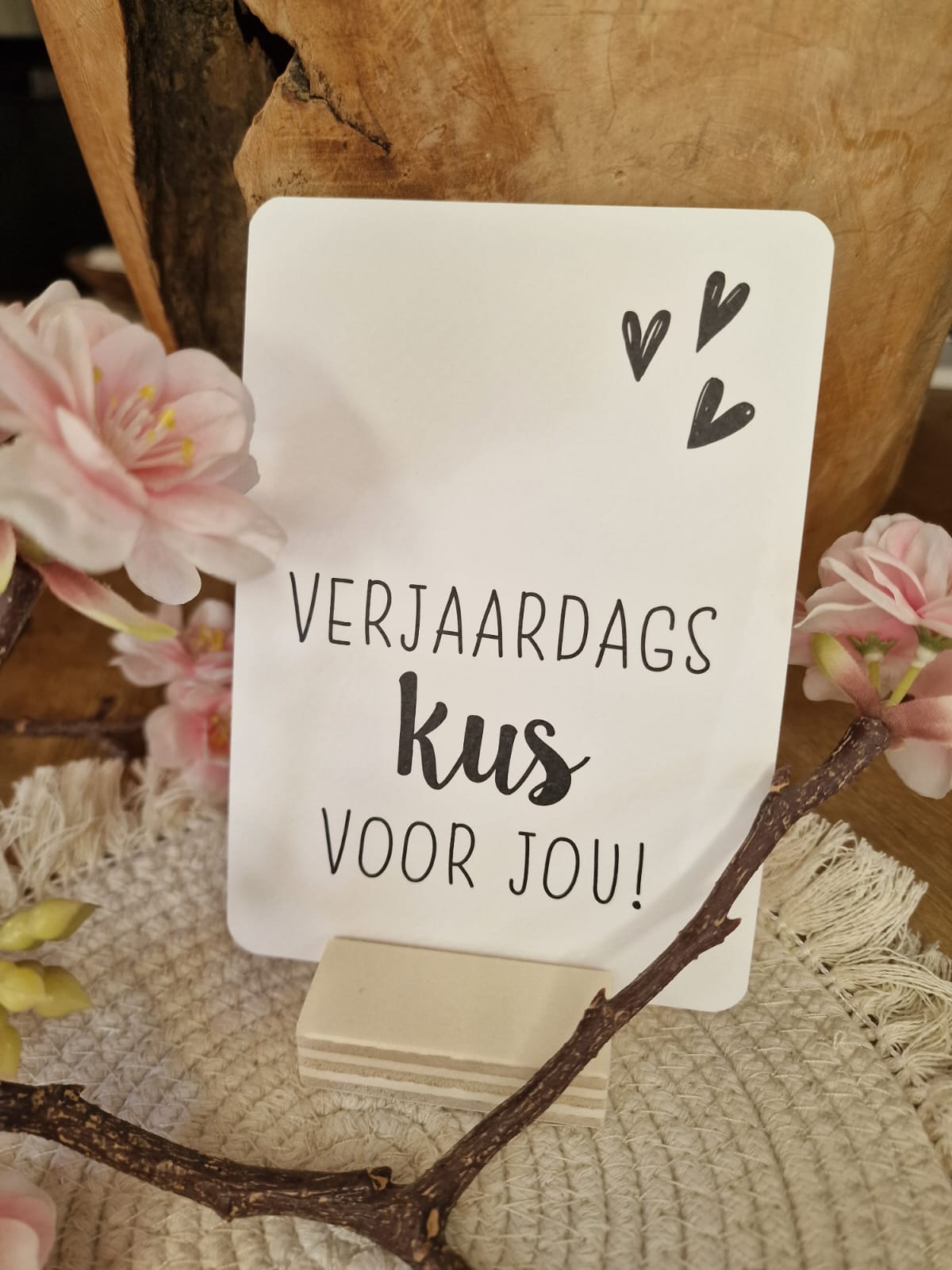 Ansichtkaart 'Verjaardagskus'