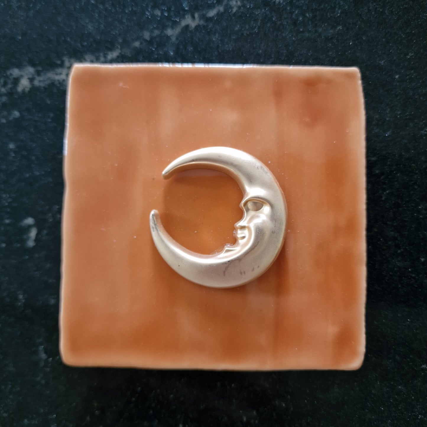 Tegeltje - 3D - Maan - Oranje